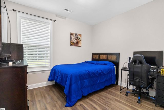 136 N Forest Circle, Marietta, SC 29661