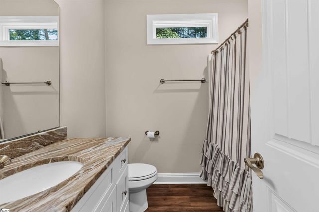 136 N Forest Circle, Marietta, SC 29661