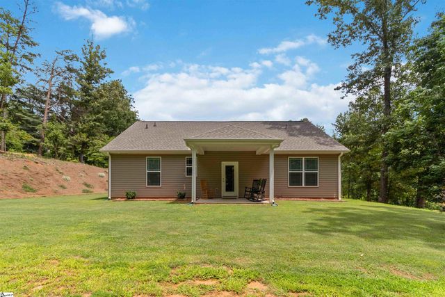136 N Forest Circle, Marietta, SC 29661