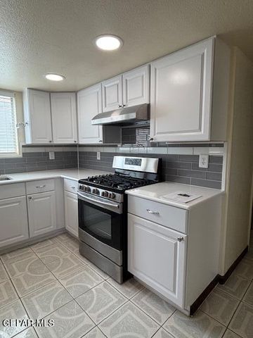 213 BAY CLUB Drive, Santa Teresa, NM 88008