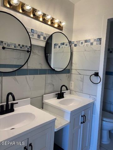 213 BAY CLUB Drive, Santa Teresa, NM 88008