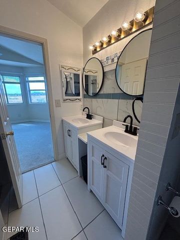 213 BAY CLUB Drive, Santa Teresa, NM 88008