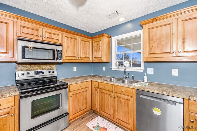 78 Flatwood Road, Wetumpka, AL 36092