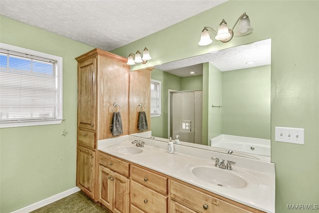 78 Flatwood Road, Wetumpka, AL 36092