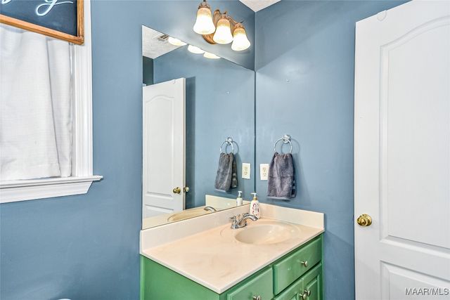 78 Flatwood Road, Wetumpka, AL 36092