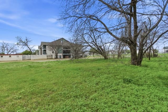 311 E Cannon Street, Fort Worth, TX 76104