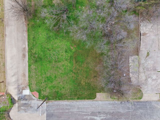 311 E Cannon Street, Fort Worth, TX 76104