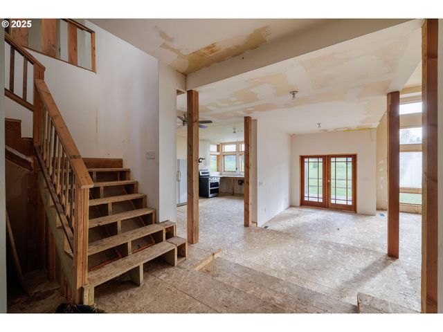 2770 AGATE St, Eugene, OR 97403