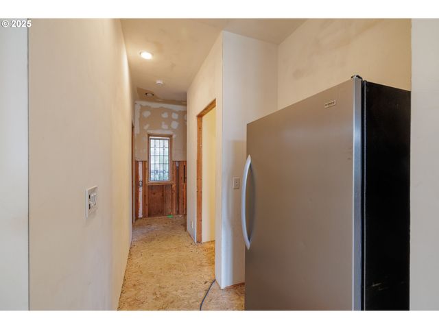 2770 AGATE St, Eugene, OR 97403