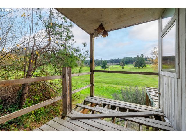 2770 AGATE St, Eugene, OR 97403