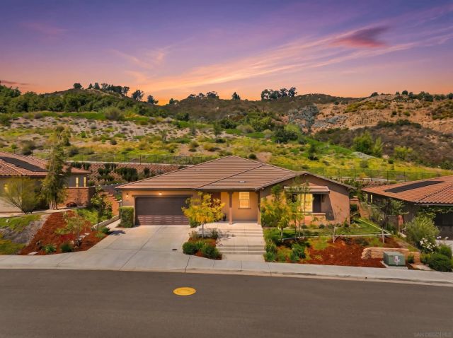 2496 Newgrove Pl, Escondido, CA 92027