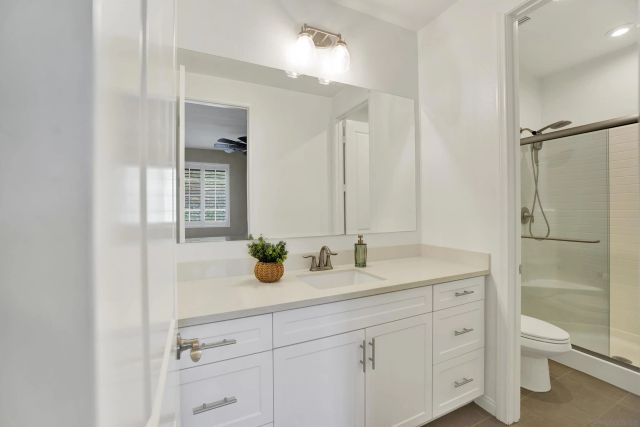 2496 Newgrove Pl, Escondido, CA 92027