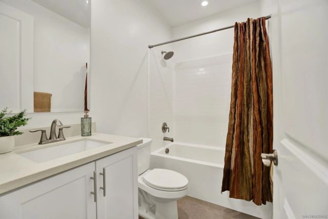 2496 Newgrove Pl, Escondido, CA 92027