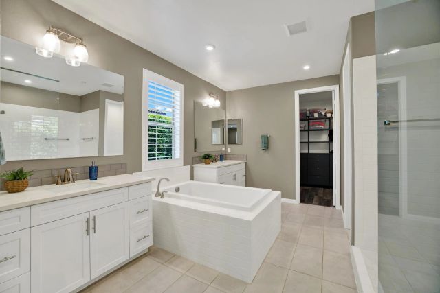 2496 Newgrove Pl, Escondido, CA 92027