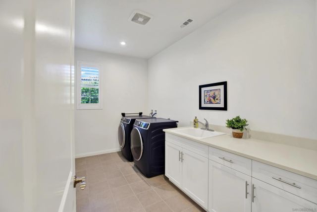 2496 Newgrove Pl, Escondido, CA 92027