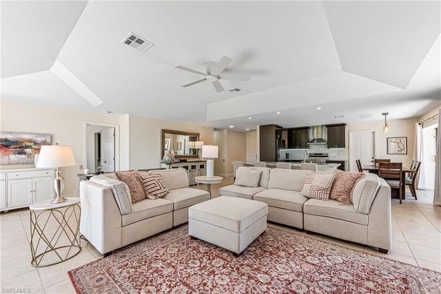 9908 White Sands PL, Bonita Springs, FL 34135