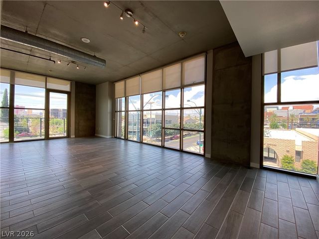 353 East Bonneville Avenue 339, Las Vegas, NV 89101