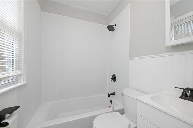 178 Cummings Street, Rochester, NY 14609