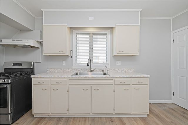 178 Cummings Street, Rochester, NY 14609