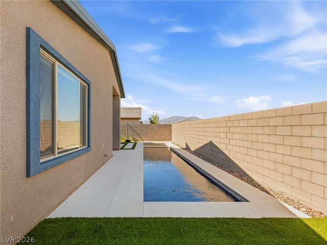 10054 Egan Valley Street, Las Vegas, NV 89166