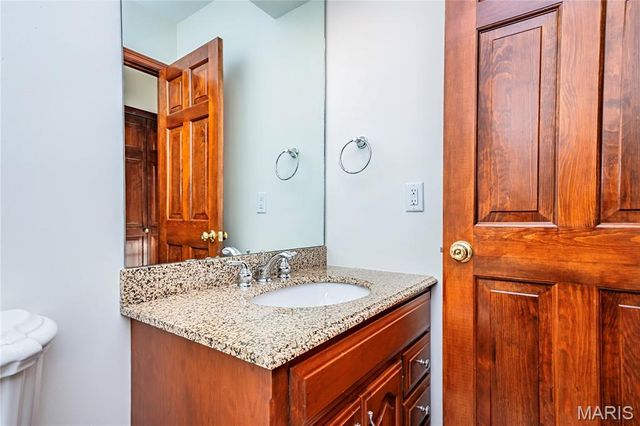 5137 Carriage Trace Drive, St Louis, MO 63128