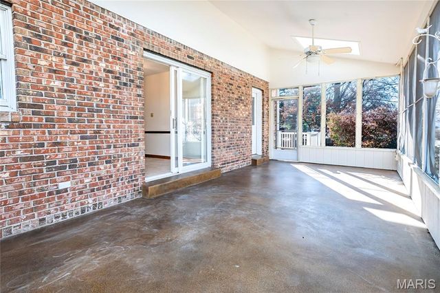 5137 Carriage Trace Drive, St Louis, MO 63128