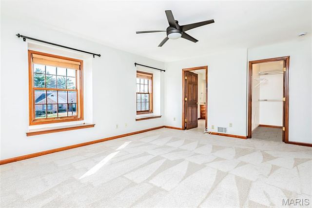 5137 Carriage Trace Drive, St Louis, MO 63128