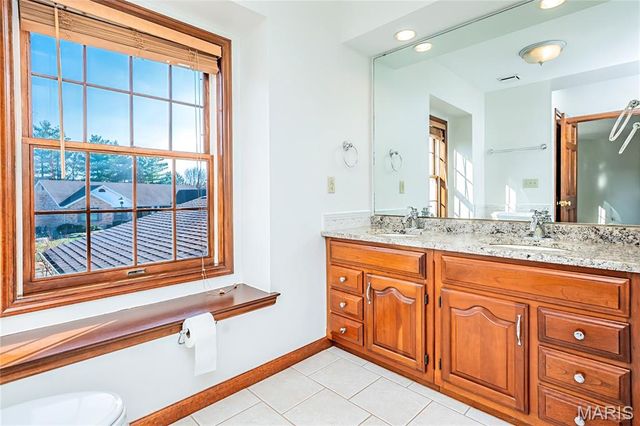 5137 Carriage Trace Drive, St Louis, MO 63128