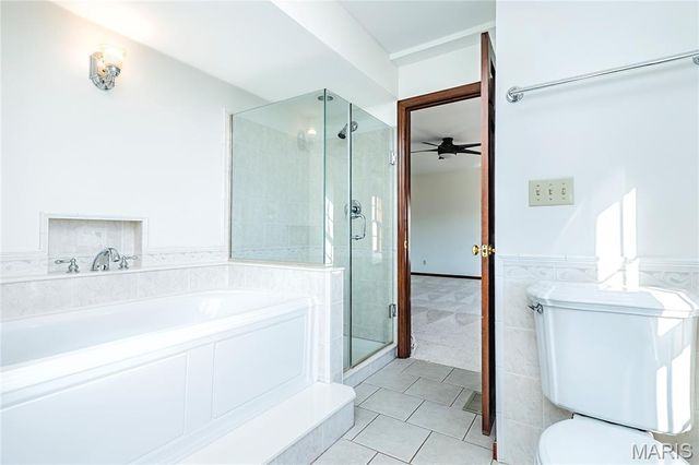 5137 Carriage Trace Drive, St Louis, MO 63128