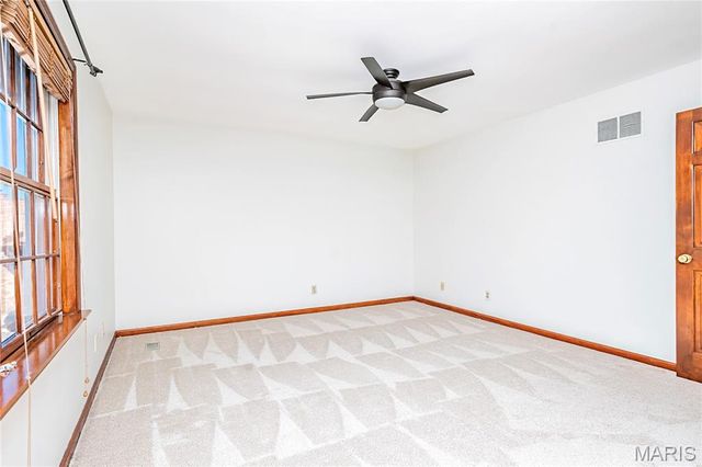 5137 Carriage Trace Drive, St Louis, MO 63128