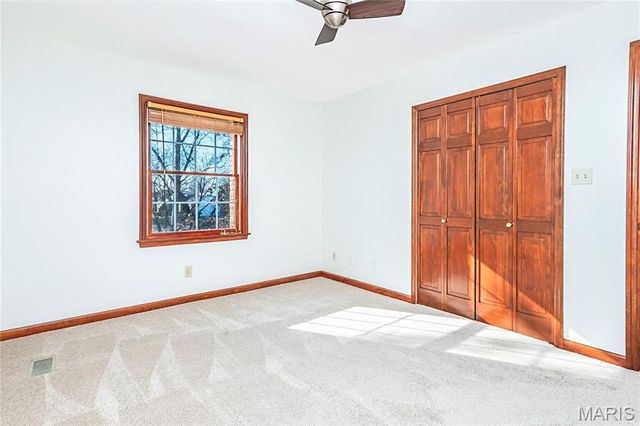 5137 Carriage Trace Drive, St Louis, MO 63128