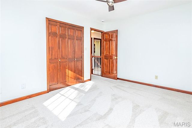 5137 Carriage Trace Drive, St Louis, MO 63128