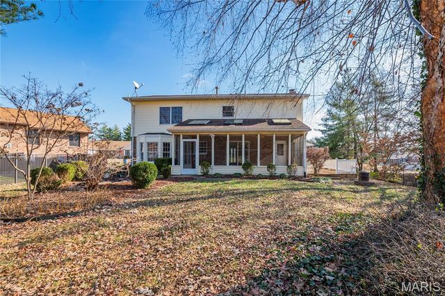 5137 Carriage Trace Drive, St Louis, MO 63128