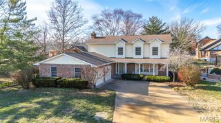 5137 Carriage Trace Drive, St Louis, MO 63128