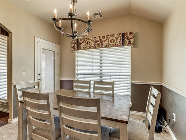 320 Madison Place Drive, Moore, OK 73160