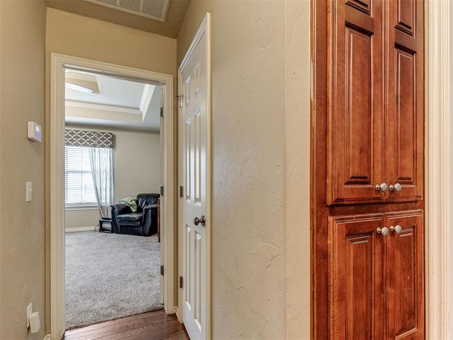 320 Madison Place Drive, Moore, OK 73160