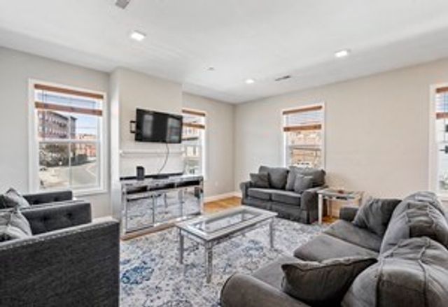 14 Williams Street 2, Chelsea, MA 02150