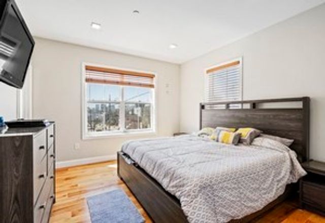 14 Williams Street 2, Chelsea, MA 02150