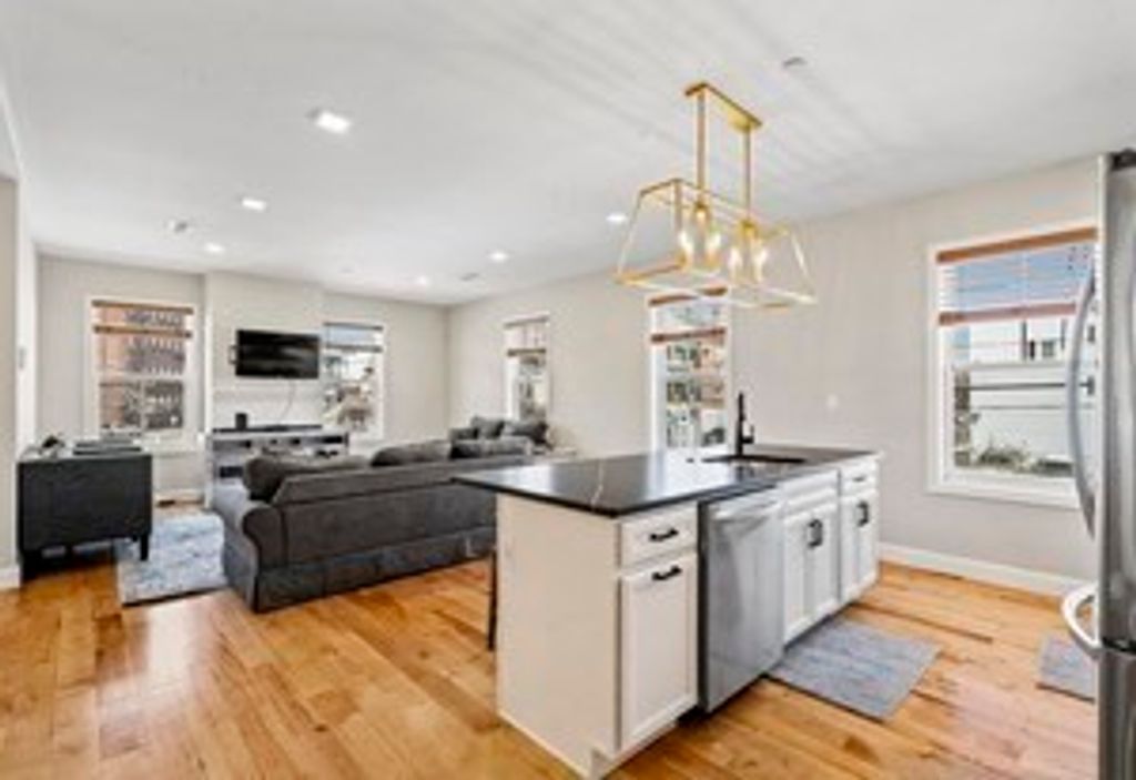 14 Williams Street 2, Chelsea, MA 02150