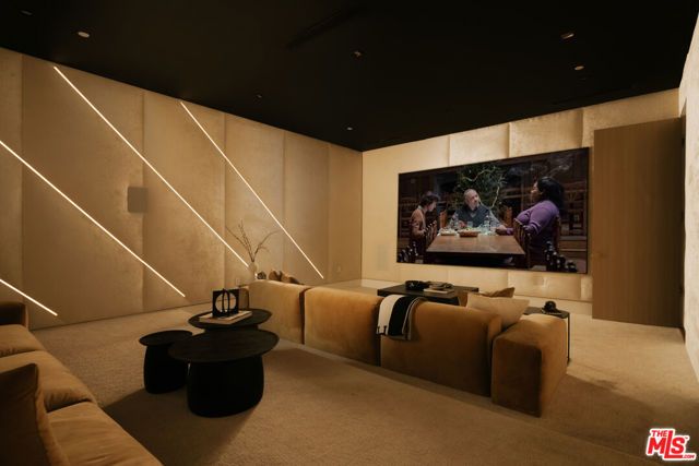 260 S Canyon View Drive, Los Angeles, CA 90049