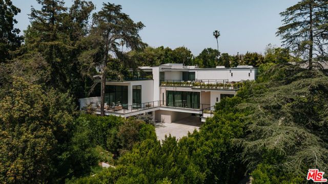 260 S Canyon View Drive, Los Angeles, CA 90049