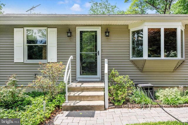 7554 WATKINS DR, Sykesville, MD 21784