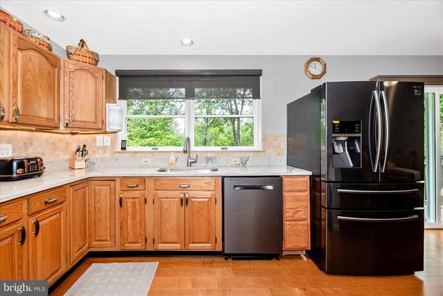 7554 WATKINS DR, Sykesville, MD 21784