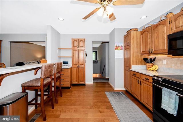 7554 WATKINS DR, Sykesville, MD 21784