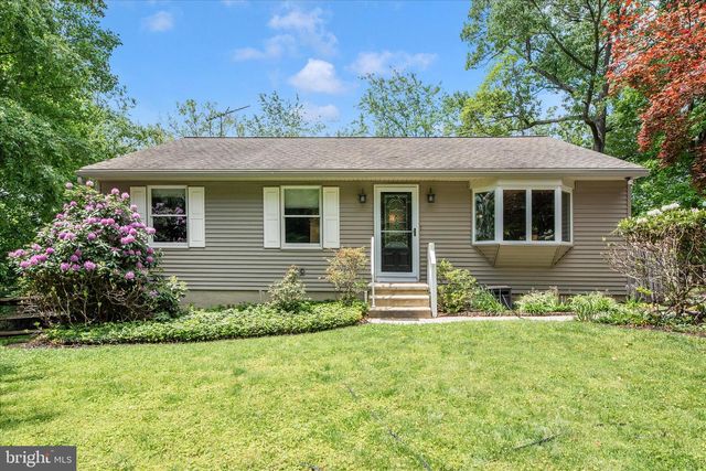 7554 WATKINS DR, Sykesville, MD 21784