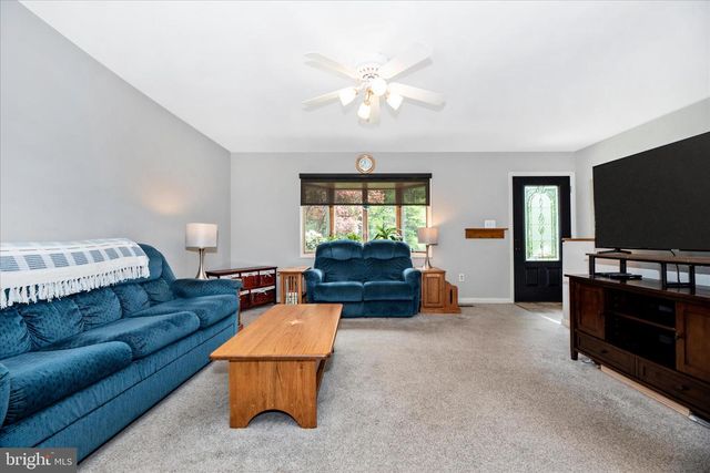 7554 WATKINS DR, Sykesville, MD 21784