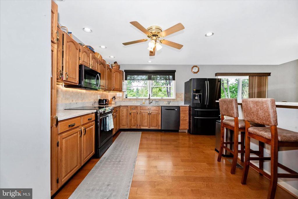 Image 21 of property listing at 7554 WATKINS DR, Sykesville, MD 21784