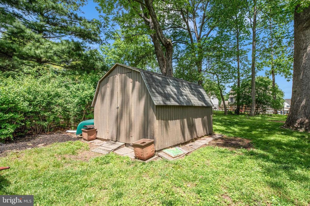 Image 46 of property listing at 7554 WATKINS DR, Sykesville, MD 21784