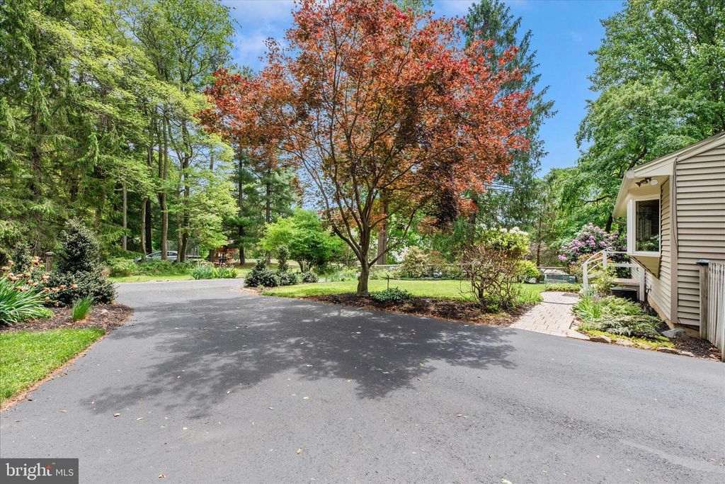 Image 49 of property listing at 7554 WATKINS DR, Sykesville, MD 21784