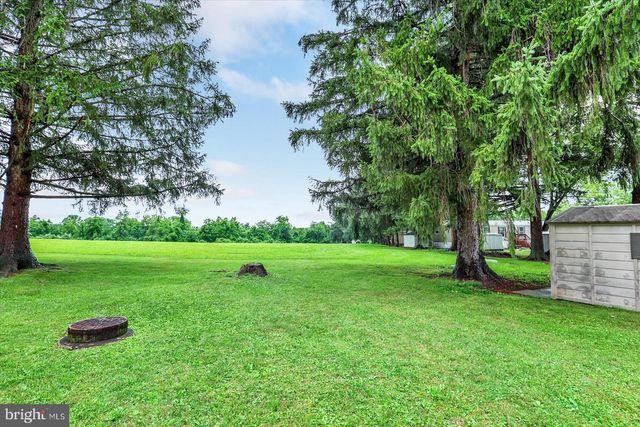 459 CLOVER DR, York, PA 17406